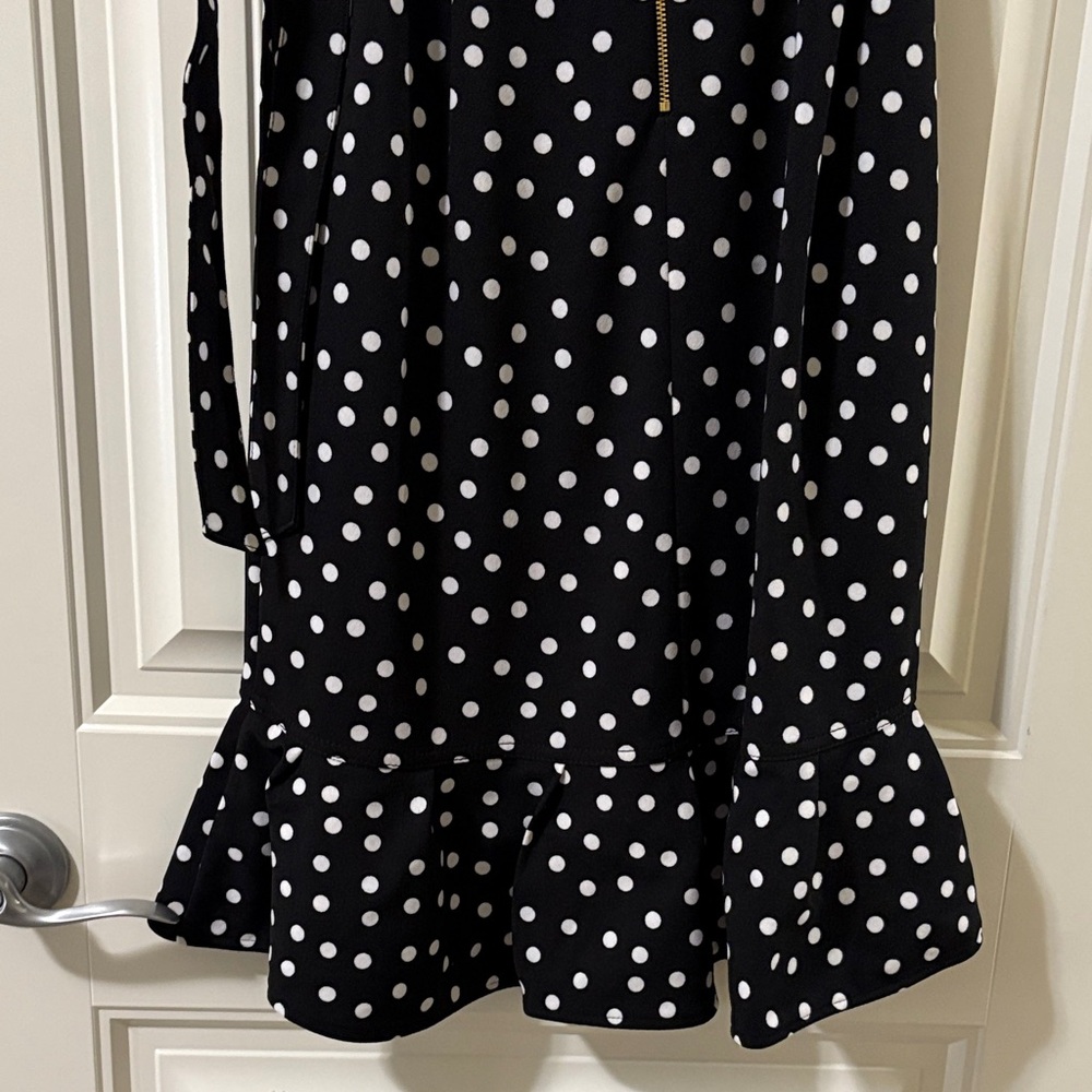 NWT Calvin Klein Fit and Flair Black Polka Dot Dress size 6 - Picture 9 of 10